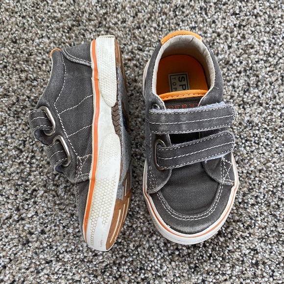 Sperry Kids Gray and Orange Dress Shoes - Picture 1 of 7